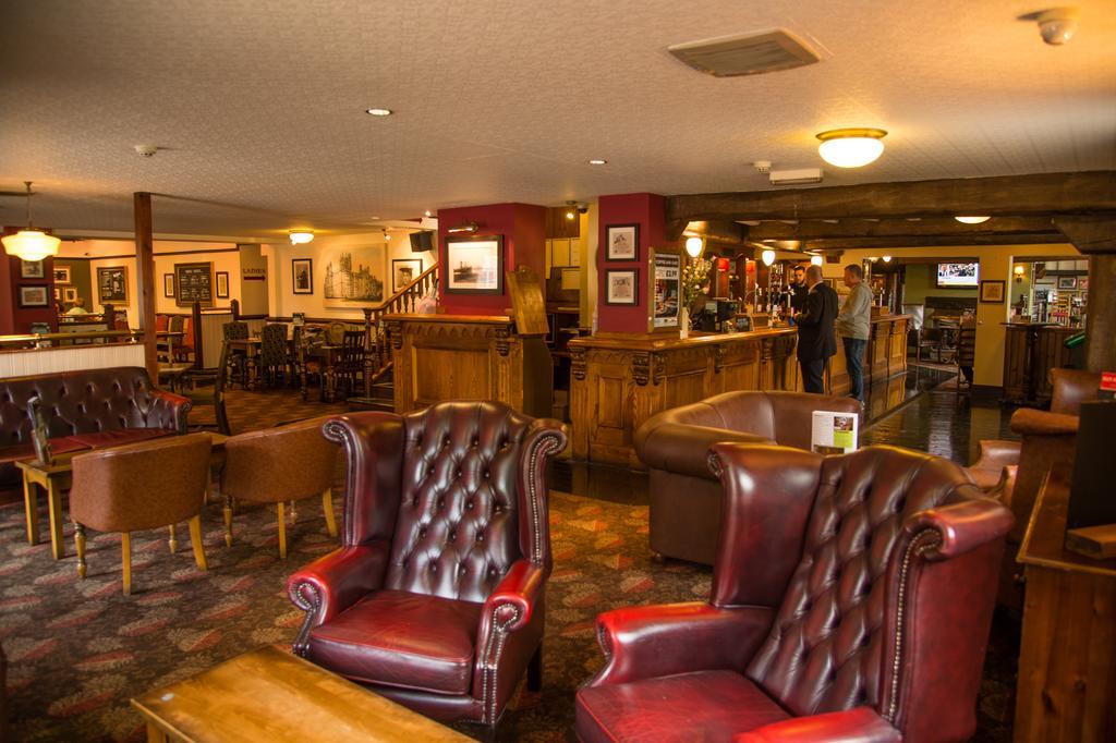 The Twelve Knights Otel Port Talbot Dış mekan fotoğraf